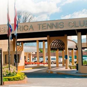 Costa Rica Tennis Club Hotel